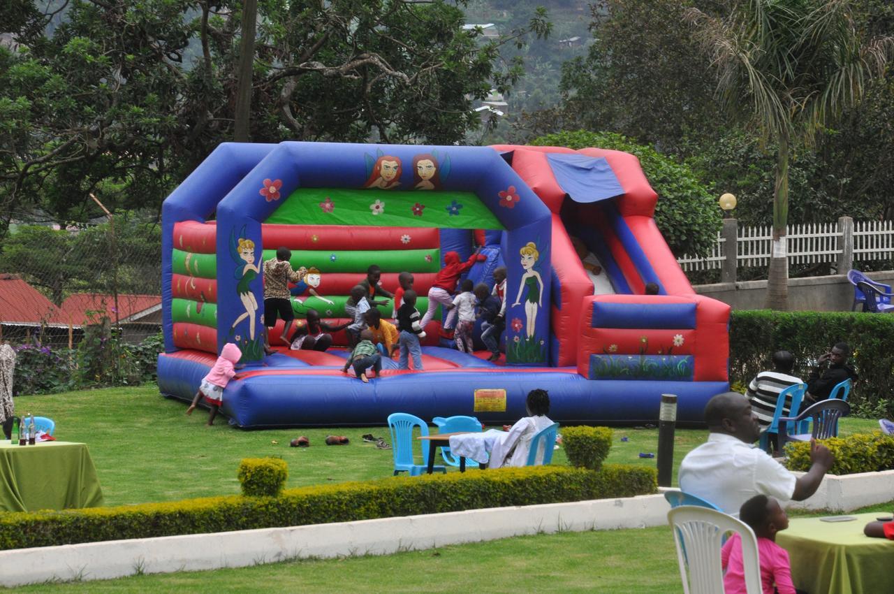 Cepha'S Inn Kabale Esterno foto